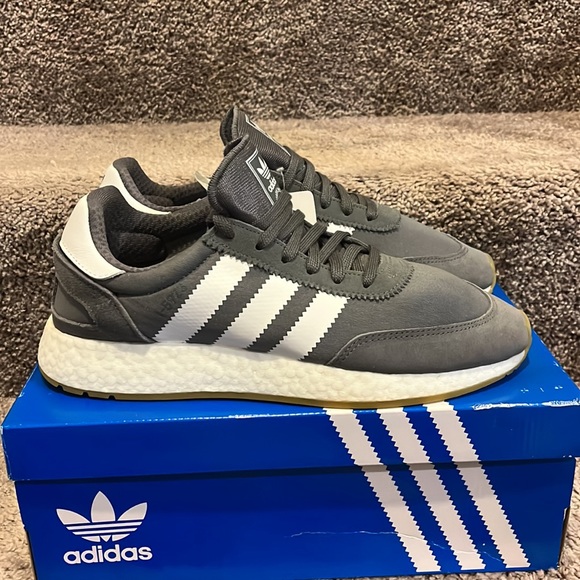Adidas I-5923 Iniki Shoes Sneakers D97345 new grey white Mens sizes - Picture 3 of 13